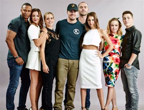 COMIC-CON: ARROW S3 Sizzle Reel, Big Bad & Q&A With Showrunners ...