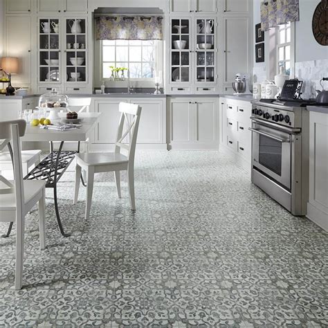 Flooring for a 1970s kitchen or living area: Moroccan-style Filigree ...