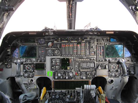 Cockpit of the Rockwell B-1B Lancer : r/aviation