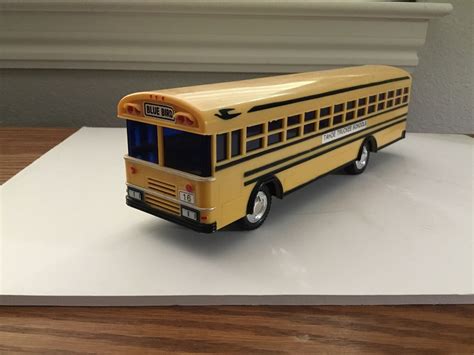 Blue Bird School Bus | Model Buses | hobbyDB