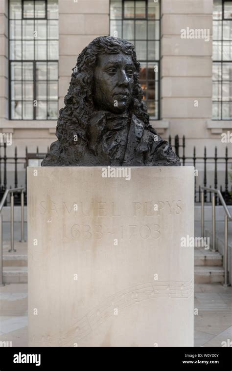 Samuel pepys bust seething lane hi-res stock photography and images - Alamy