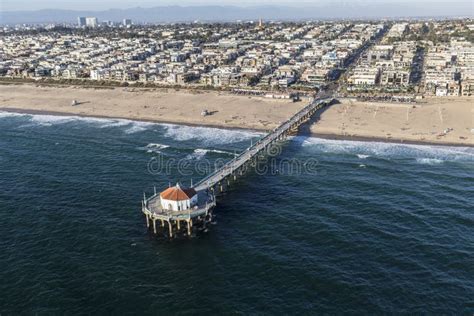 Manhattan Beach California stock photo. Image of sand - 15199904