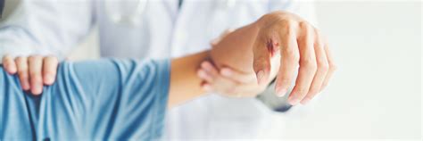 Surgical and Non-Operative Shoulder Arthritis Treatment Options ...