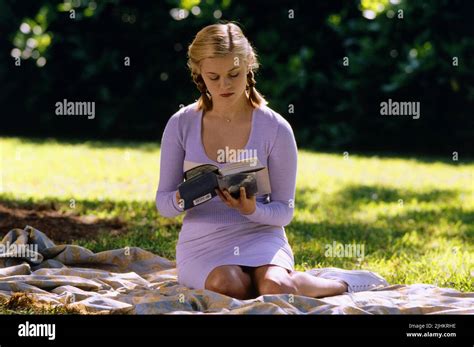 REESE WITHERSPOON, CRUEL INTENTIONS, 1999 Stock Photo - Alamy