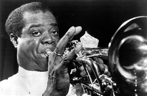 Biography of Louis Armstrong, Trumpeter and Entertainer