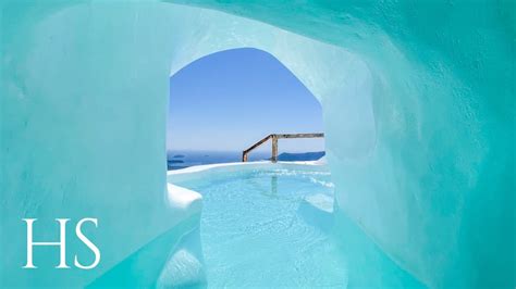 Sala caldo baia santorini greece cave pool lettore Profitto tecnico