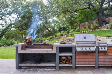 Barton Creek Family Room & Outdoor Living - Contemporary - Patio ...