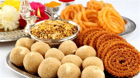 Diwali Foods 2020: Offer these foods to Lord Ganesha and Goddess ...