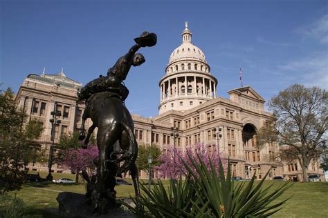 Nearby Attraction: Texas State Capitol - Downtown Austin Living | Seaholm