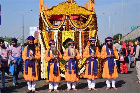 Gurpurb festivities begin with nagar kirtan : The Tribune India