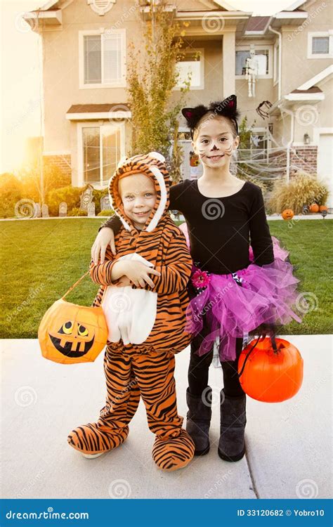 Kids Going Trick Or Treating On Halloween Stock Photography - Image ...