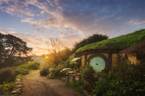 Hobbiton – The Real Hobbit Village In Matamata, New Zealand ...