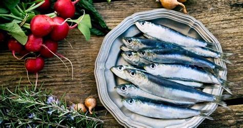 Herring vs Sardines – What’s The Difference? Let’s Compare