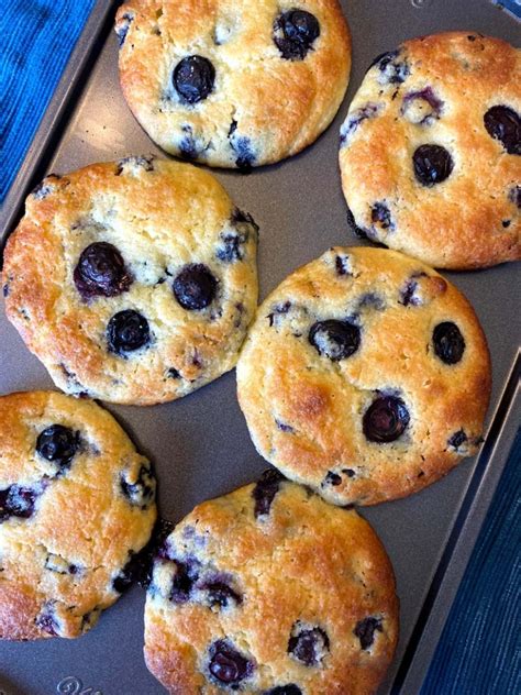 Keto Blueberry Muffins With Almond Flour – Melanie Cooks