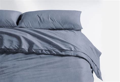 Microfiber vs. Cotton Sheets: What's the Difference? | Casper