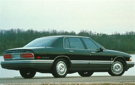 1992 Buick Park Avenue Pictures - 3 Photos | Edmunds