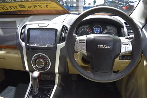 India-bound Isuzu MU-X interior at the BIMS 2017