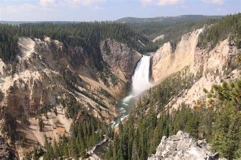 Guide To The Best Waterfalls in Yellowstone National Park - World of ...