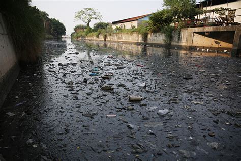 Raw Sewage Stinks Up Guangdong Waterways - Caixin Global