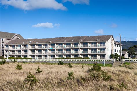 Oceanfront Seaside Hotel. Stay at the Hi Tide in Seaside, Oregon.