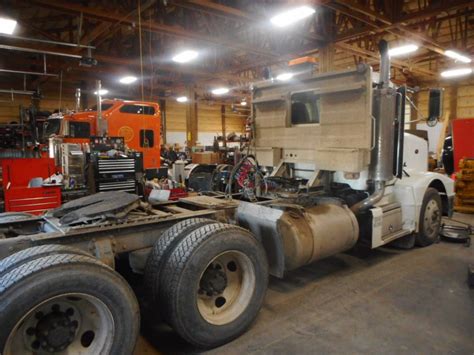 Salvage 1991 Peterbilt 377 DAY CAB For Parts | Farr West, Utah, United ...