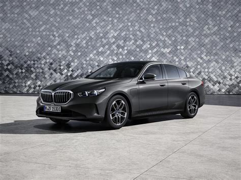 2024 BMW 5 Series Launching in Hybrid and Electric Flavors | American ...