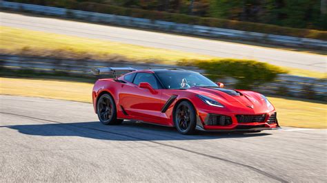 2019 Corvette C7 ZR1 Breaks 191 MPH In Standing Mile [VIDEO]