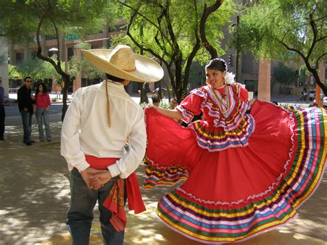 Ballet Folklórico de México de Amalia Hernandez on Sunday, September 30 ...