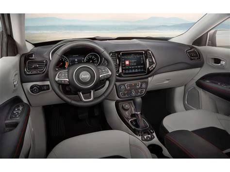 2020 Jeep Compass: 85 Interior Photos | U.S. News