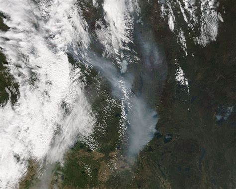 Huge Canadian Wildfire Spotted from Space (Photos) | Space