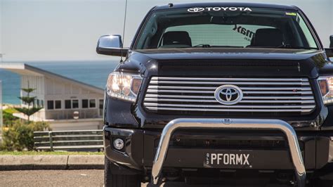 Toyota Tundra Review - Drive