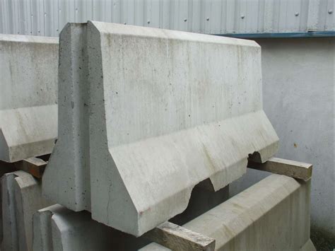 Precast Concrete Barrier - Concrete Barrier Block Latest Price ...