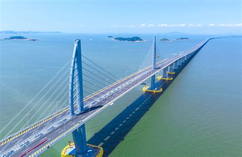 How to travel across the Hong Kong-Zhuhai-Macao Bridge