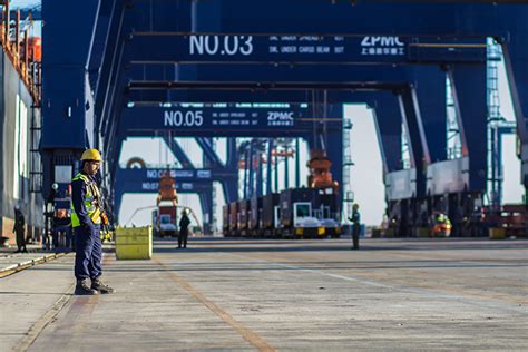 Haq's Musings: Karachi's New Port Terminal Wins "Container Terminal of ...