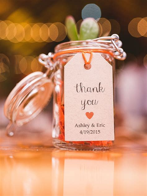 17 Ways to Word Your Wedding Favor Tags