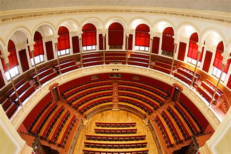 Grand amphithéâtre - Université Lumière Lyon 2