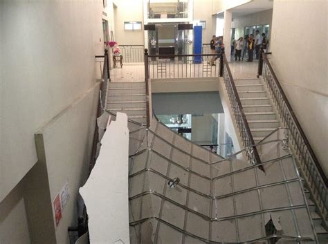 Ceiling of GenSan legislative building collapses | GMA News Online