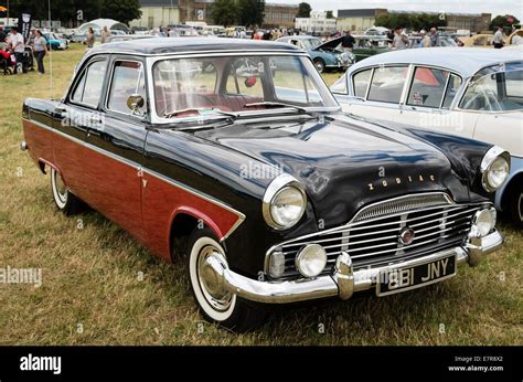 FORD ZEPHYR ZODIAC saloon car from the 1950s at an English show Stock ...