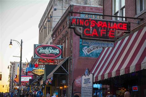 Guide to the Bars and Clubs on Beale Street in Memphis