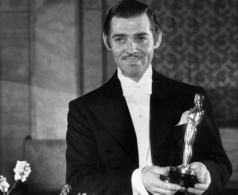 On This Day in 1935: Clark Gable Won an Oscar He Gave Away to a Child ...