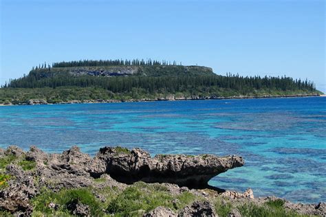 Maré Island | Pacific Ocean, Wildlife Refuge, Shipyard | Britannica