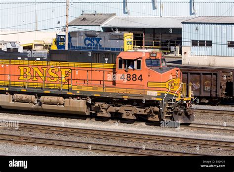 Bnsf ge c44 9w diesel electric locomotive hi-res stock photography and ...