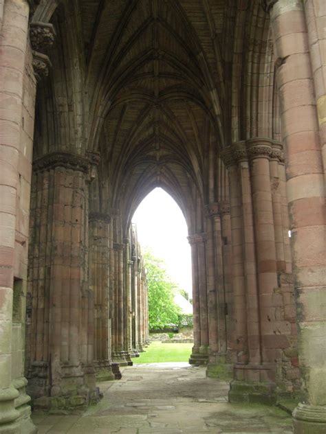 Melrose Abbey Ruins, Scotland | Castillos, Escocia, Ruinas