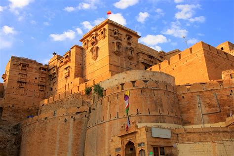 JAISALMER - GOLDEN CITY IN THE HEART OF THE THAR DESERT