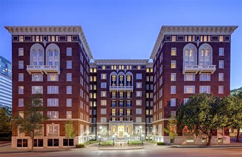 Hampton Inn & Suites Birmingham Downtown - The Tutwiler, Birmingham, AL ...