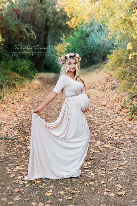 Danielle Torres Photography - Romantic flower crown Maternity Photo ...