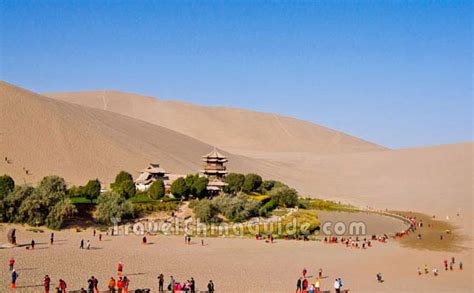 Dunhuang Crescent Lake Pictures, TravelChinaGuide.com