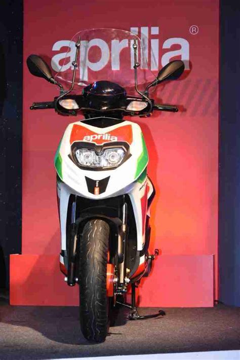 New Aprilia SR 150 Race launched – IAMABIKER – Everything Motorcycle!