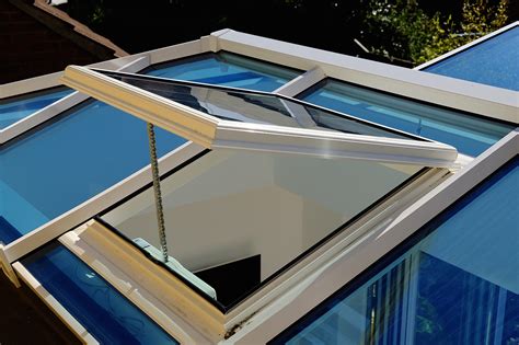 10 Benefits of Opening & Ventilated Skylights | Interior Design Ideas ...