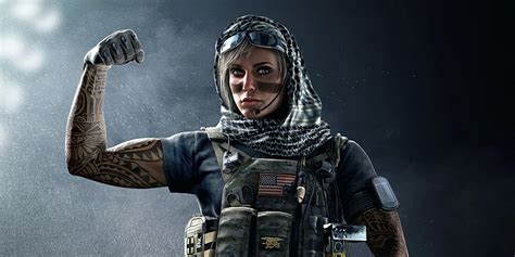 Rainbow Six Siege Fan Shows off Valk Cosplay